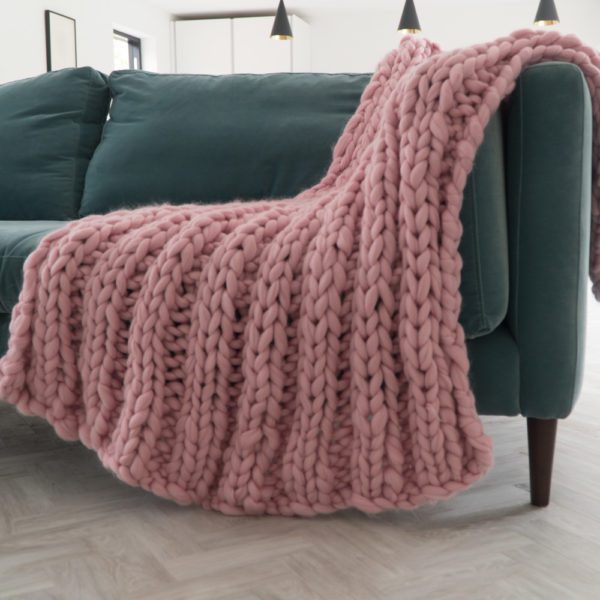 super chunky blanket ribbed in baby pink merino wool